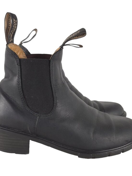Blundstone Shoes - Blundstone 067 Chisel Toe Dress Boots US 7 EU 37 Womens Black $220